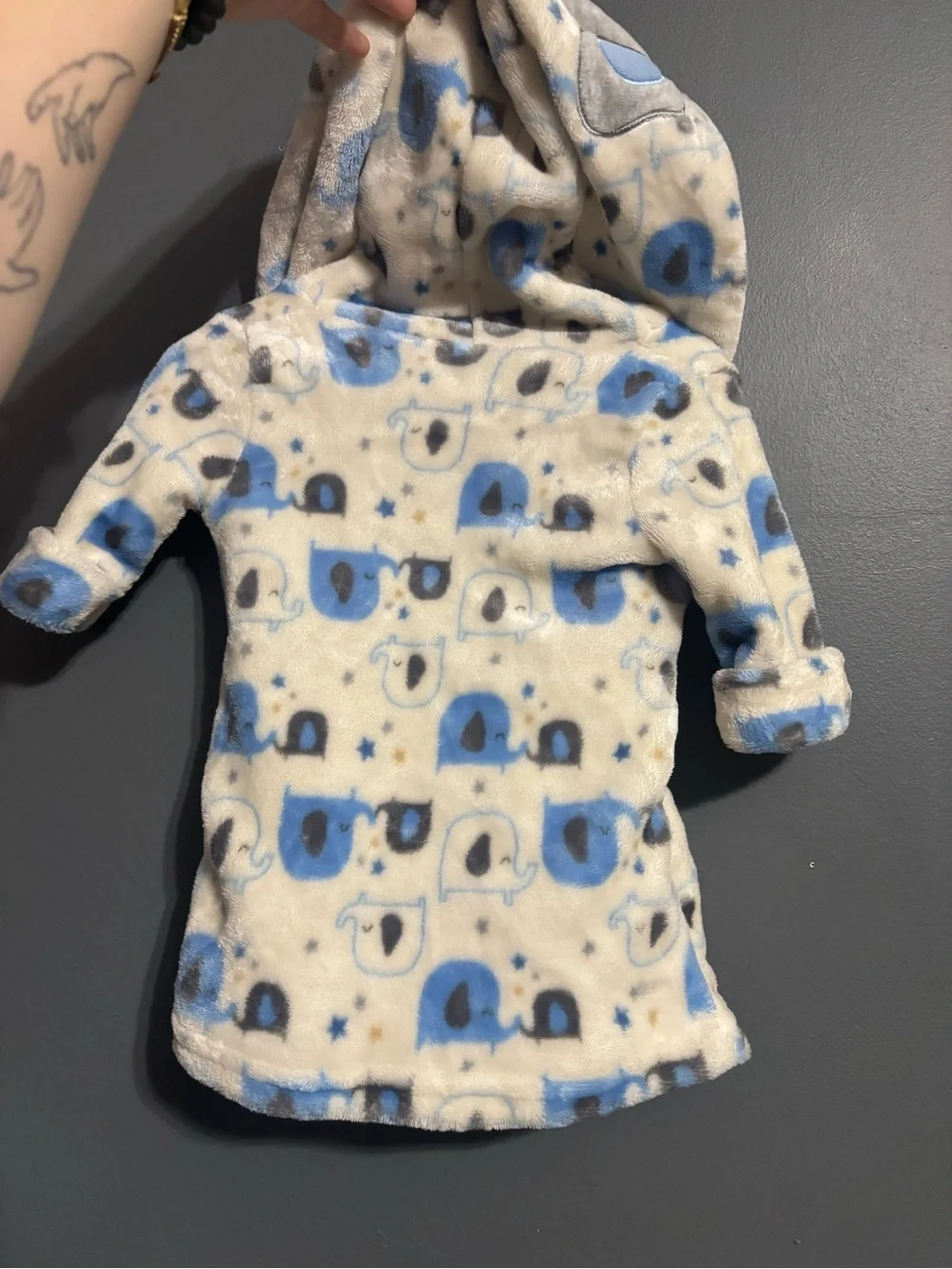 Duck Duck Goose Baby Hooded Fleece Robe Elephant Animal Print 0-9 Months